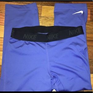 Nike crop work out pants